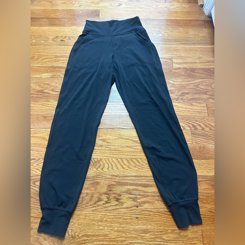 Lululemon black align joggers- like new